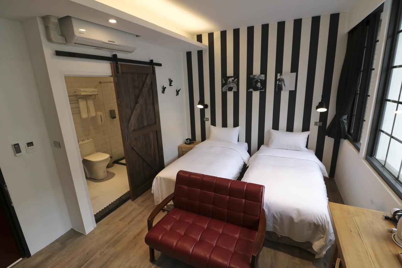 Pinestone Inn Ji'an Buitenkant foto